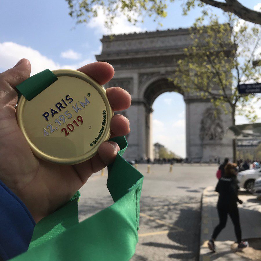 «Паризький марафон»: франківець подолав 42 км найлегендарніших і наймасовіших змагань 