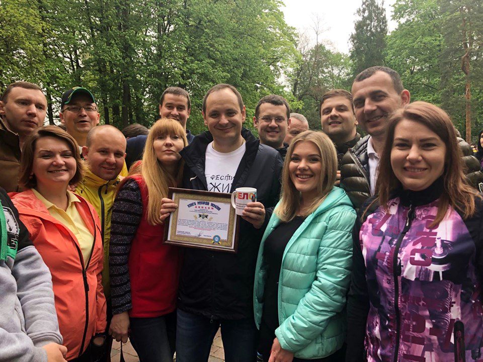 у Франківську встановили рекорд України з наймасовішого велопробігу із синьо-жовтими стрічками